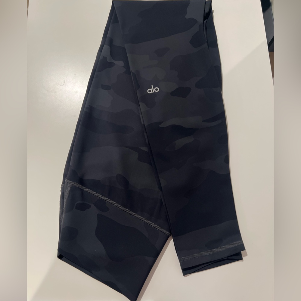 ALO Leggings